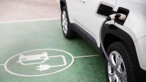 Auto elettriche, il dominio della Cina - fonte Freepik - mobilitasostenibile.it