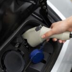 Batteria auto elettrica - fonte Freepik - mobilitasostenibile.it