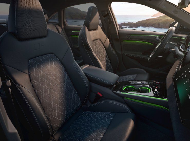 Gli interni della Audi A6 plug-in 2025 - fonte Audi - mobilitasostenibile.it