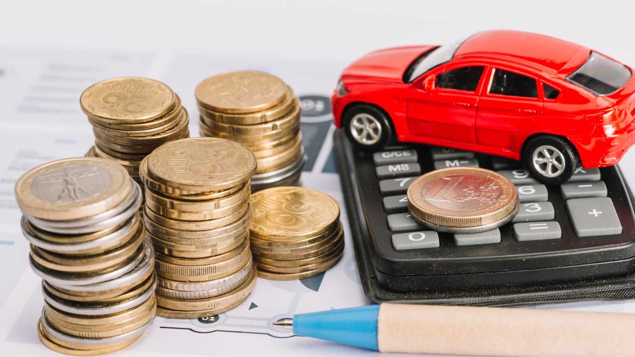 Incentivi auto 2025 - fonte Freepik - mobilitasostenibile.it