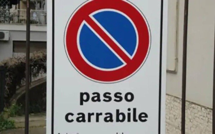 Cartello passo carrabile