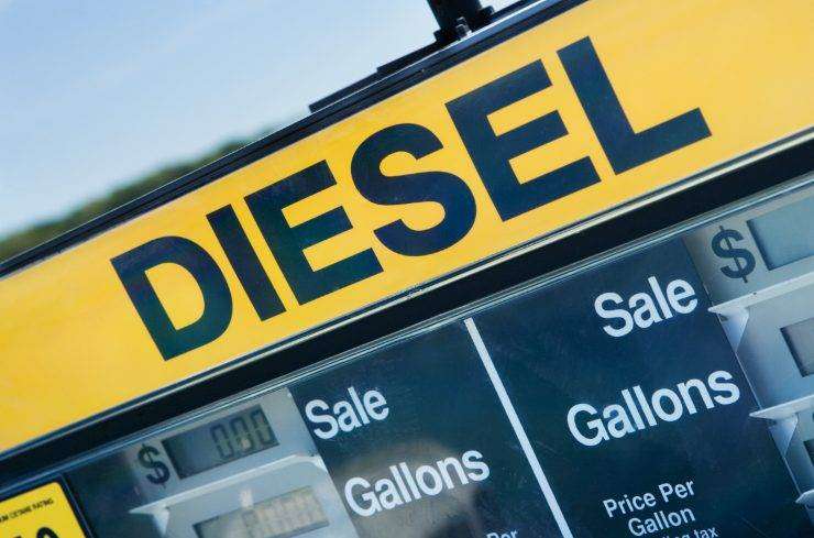 Scritta Diesel benzinaio
