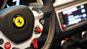 Ferrari elettrica - fonte Pixabay - mobilitasostenibile.it