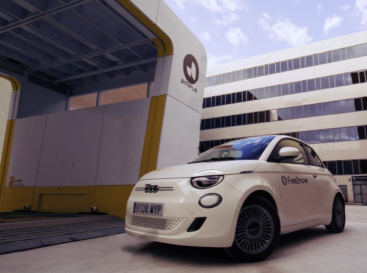 Fiat 500e, la batteria si ricarica in 5 minuti - fonte Stellantis - mobilitasostenibile.it