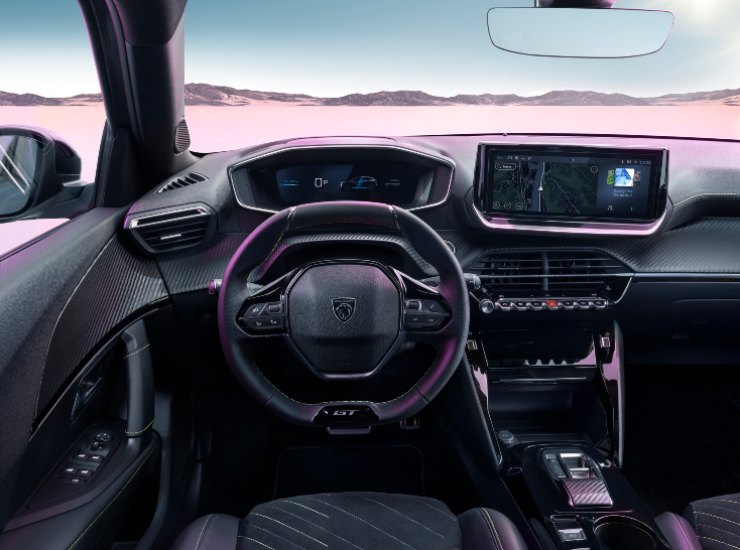 Gli interni della Peugeot 2008 - fonte Peugeot - mobilitasostenibile.it