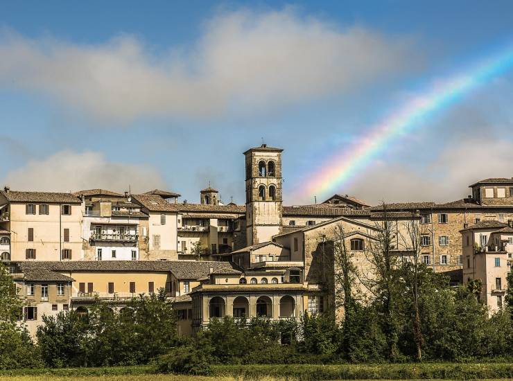 Il centro di Rieti - fonte Pexels - mobilitasostenibile.it