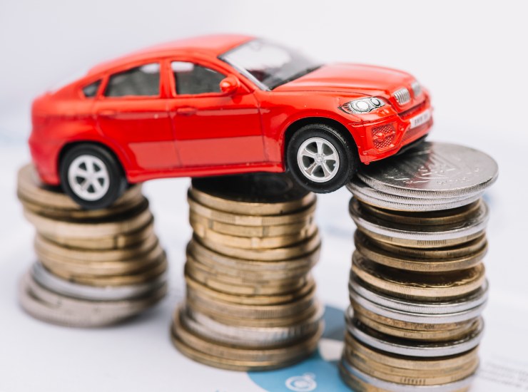 Incentivi auto 2025 - fonte Freepik - mobilitasostenibile.it