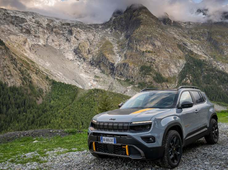 Jeep Avenger, il suv elettrico più venduto - fonte Stellantis - mobilitasostenibile.it