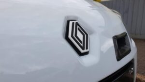 Logo Renault - fonte Facebook - mobilitasostenibile.it