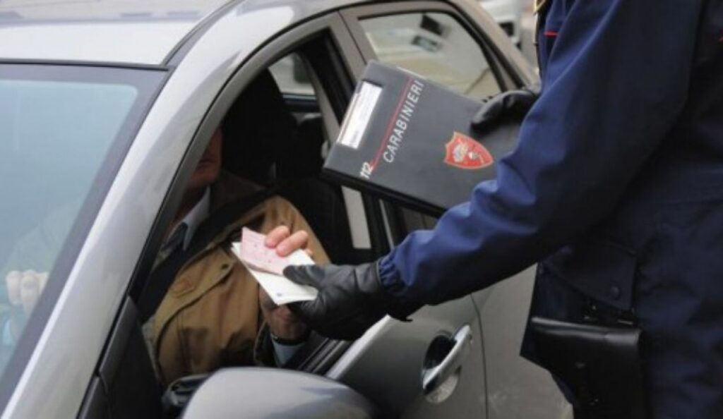 Patente e libretto al posto di blocco