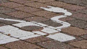 Powerbank per ricarica auto elettriche - fonte Pixabay - mobilitasostenibile.it