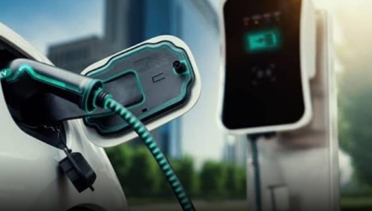 Auto elettrica in ricarica