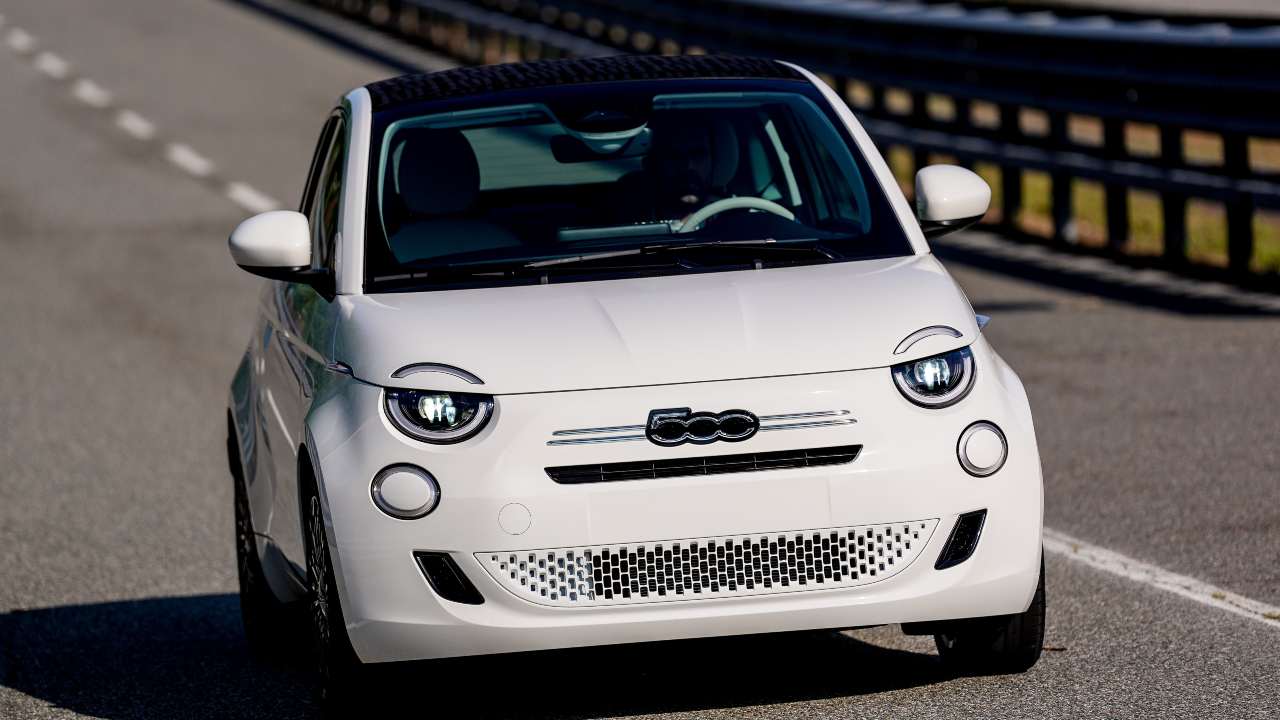 Fiat 500 ibrida - fonte Fiat - mobilitasostenibile.it
