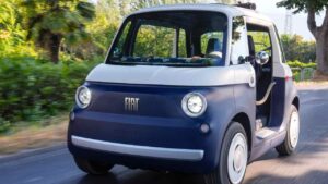 Fiat Topolino Vilebrequin - fonte Stellantis - mobilitasostenibile.it