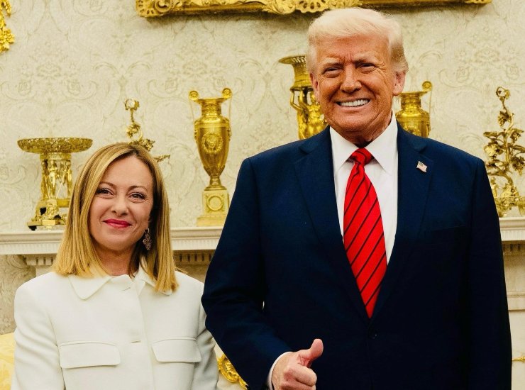 Giorgia Meloni e Donald Trump - fonte X - mobilitasostenibile.it