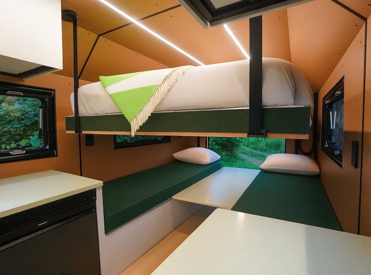 Gli interni del Grounded G3 - fonte Silicon - mobilitasostenibile.it