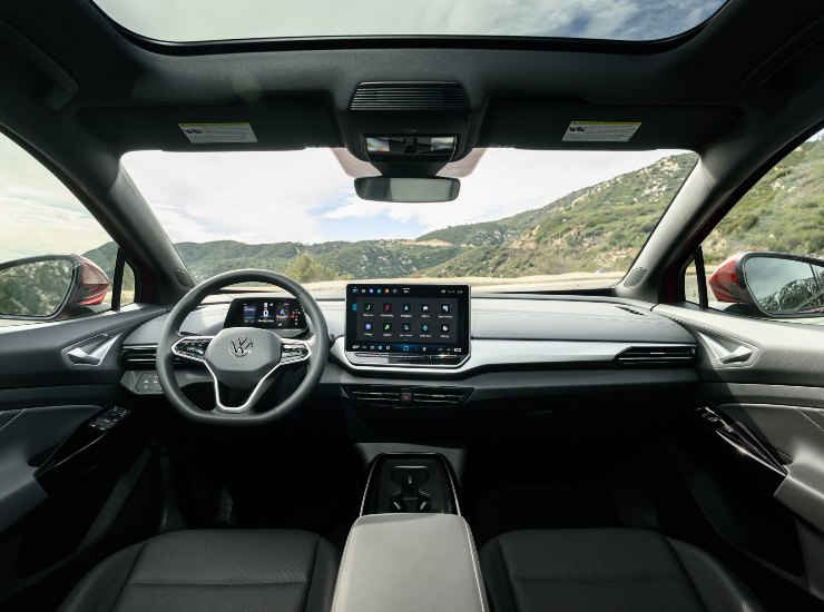 Gli interni della Volkswagen ID.4 - fonte Volkswagen - mobilitasostenibile.it