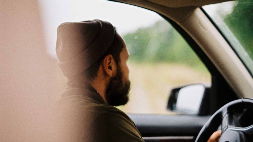 Guida-auto-Foto-di--Anastasia--Shuraeva-da-Pexels-MobilitàSostenibile