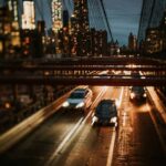 Guidare-di-notte-Foto-di-Helena-Lopes-da-Pexels-MobilitàSostenibile