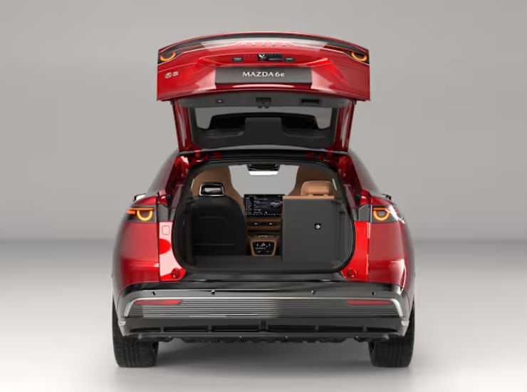 Il bagagliaio della Mazda 6e - fonte Mazda - mobilitasostenibile.it