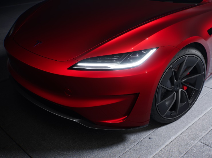 La Tesla Model 3 - fonte Tesla - mobilitasostenibile.it