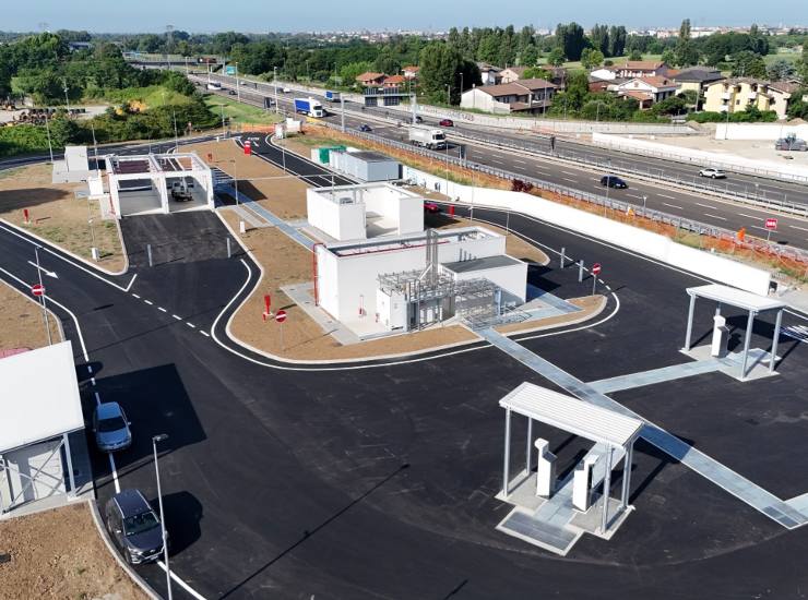 La prima stazione a idrogeno in Italia - fonte Facebook - mobilitasostenibile.it