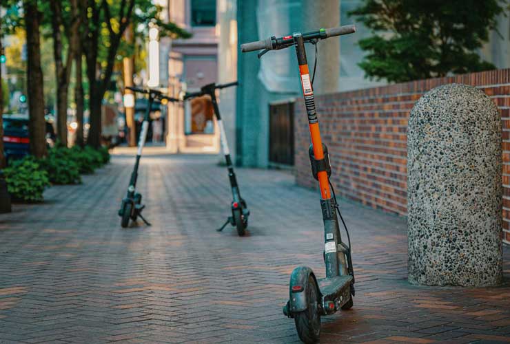 Monopattini-elettrici-Foto-di-Brett-Sayles-da-Pexels-MobilitàSostenibile.it