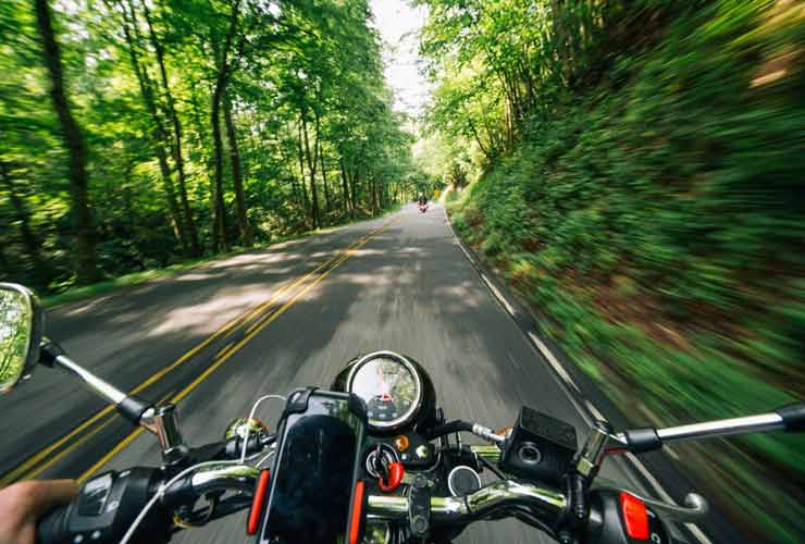 Moto-Foto-di-Kelly-da-Pexels-MobilitàSostenibile.it