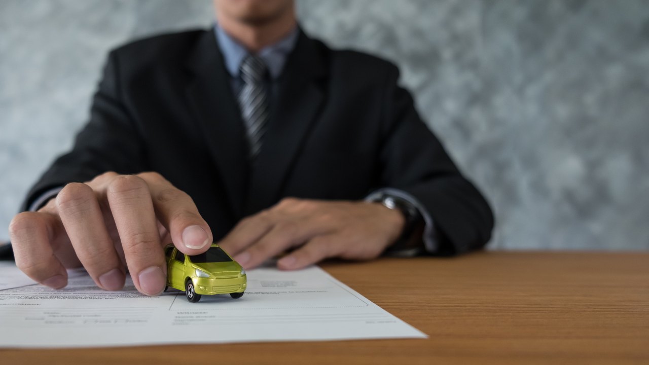 Rc Auto per le elettriche - fonte Freepik - mobilitasostenibile.it