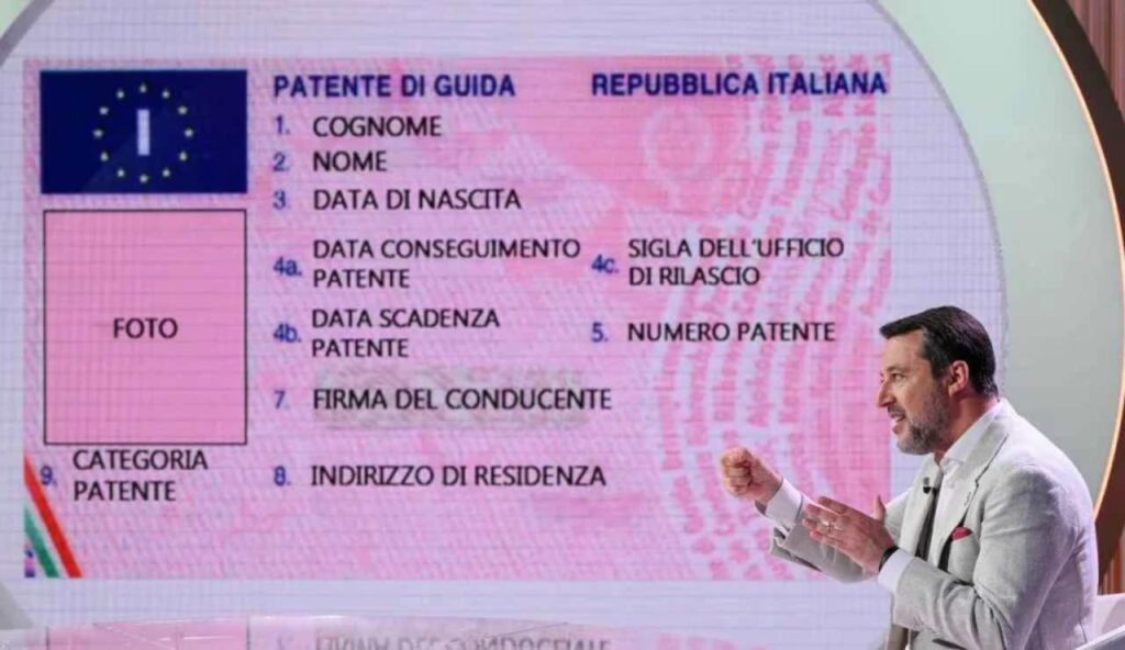 Matteo Salvini intervistato sul tema del rinnovo della patente