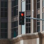 Semaforo-rosso-Foto-di-Vitaliy-Haiduk-da-Pexels-MobilitàSostenibile.it