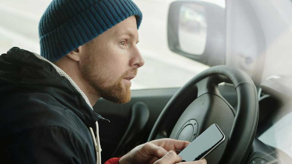 Smartphone in auto