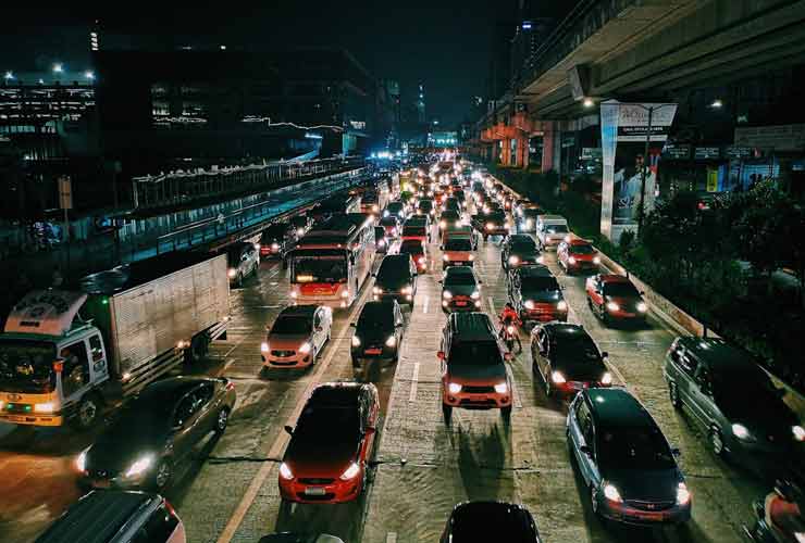 Traffico-circolazione-Foto-di-Mikechie-Esparagoza-da-Pexels-MobilitàSostenibile