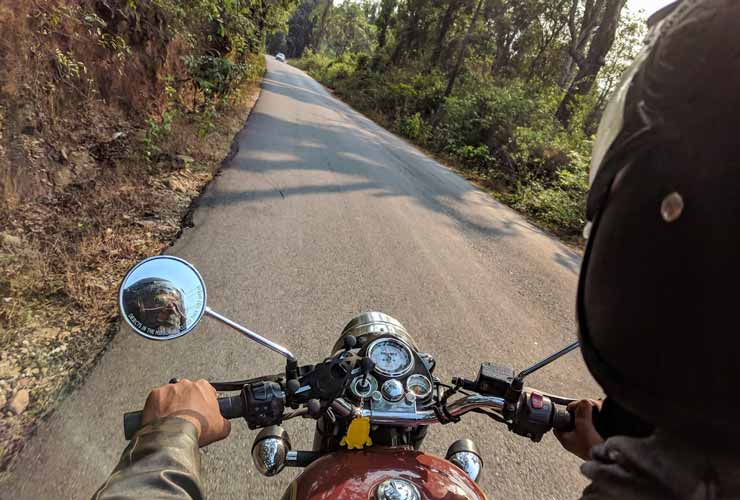Andare-in-moto-Foto-di-Guduru-Ajay-bhargav-da-Pexels-MobilitàSostenibile