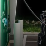 Auto elettrica in carica