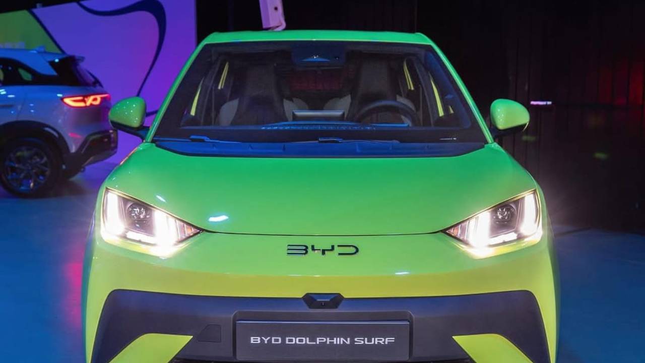 BYD Dolphin Surf