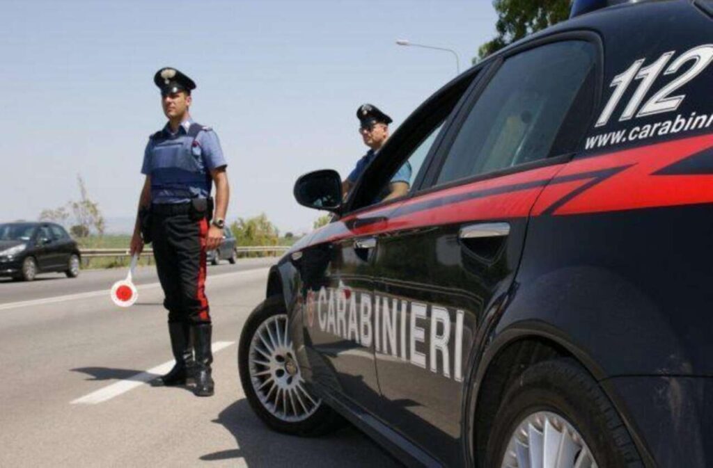 Carabinieri posto di blocco