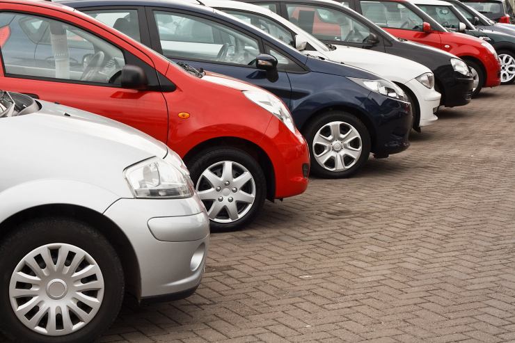Auto parcheggiate