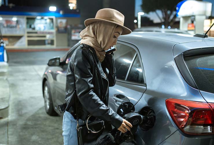 Costo-benzina-Iran-Foto-di-RDNE-Stock-project-su-Pexels-MobilitàSostenibile.it