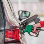 Fare-rifornimento-Foto-di-Engin-Akyurt-da-Pexels-MobilitàSostenibile.it