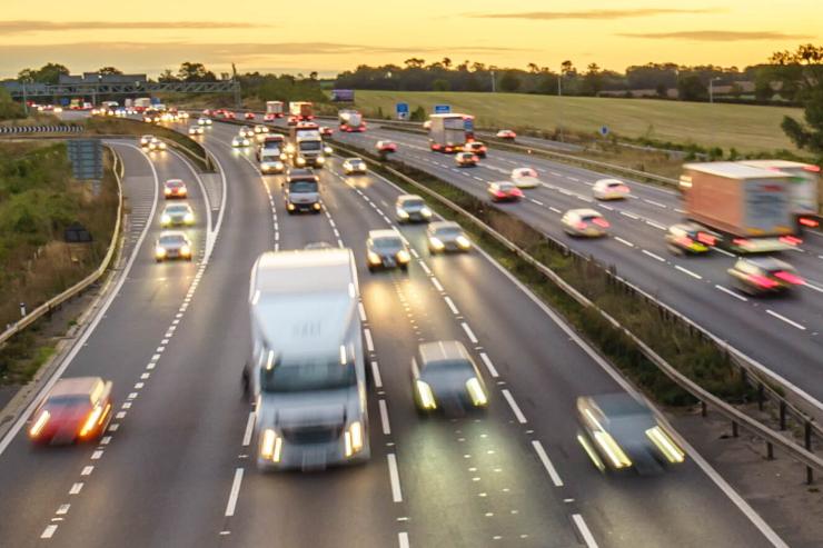 veicoli in autostrada