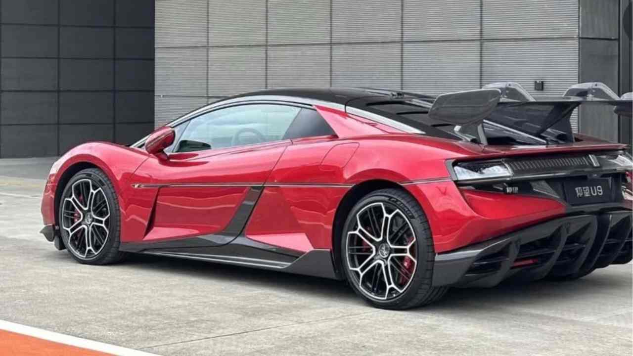 BYD Yangwang U9 (Instagram) - mobilitasostenibile.it