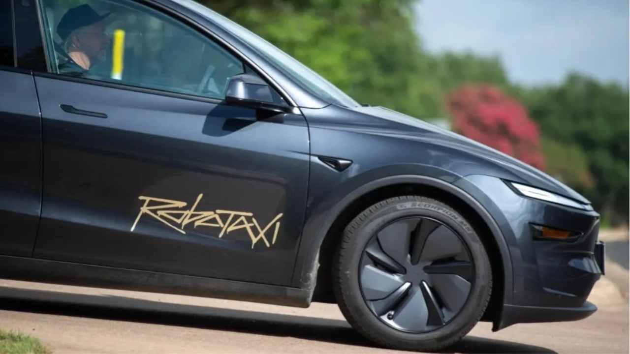 Tesla robotaxi