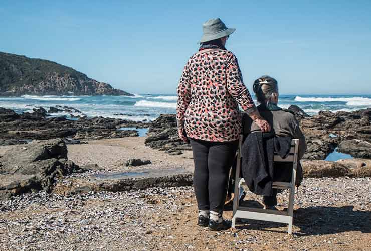 Anziana-disabile-Foto-di-Pixabay-da-Pexels-MobilitàSostenibile