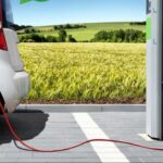 Auto elettrica in carica