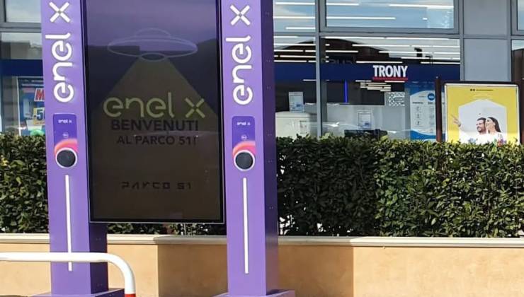 Colonnina ricarica Enel