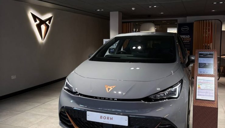 Cupra Born in concessionaria