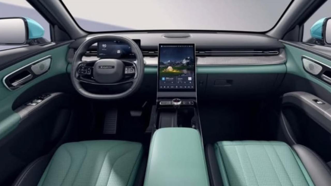 Interni Chery Lepas L8