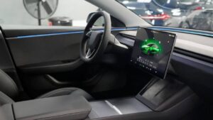 Interni Tesla Model 3