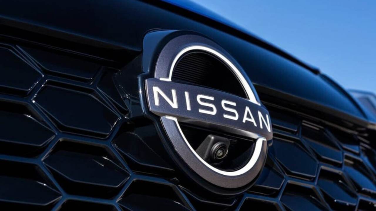 Logo Nissan